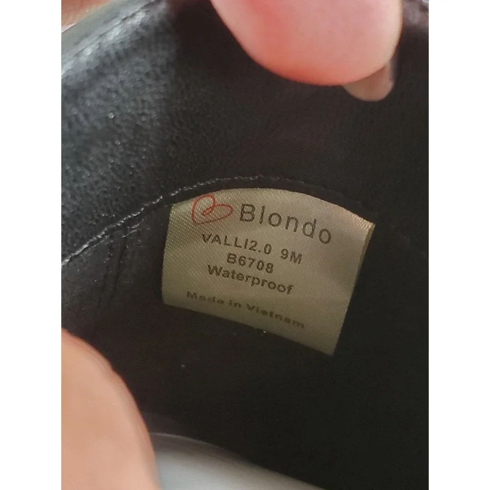 Blondo new without